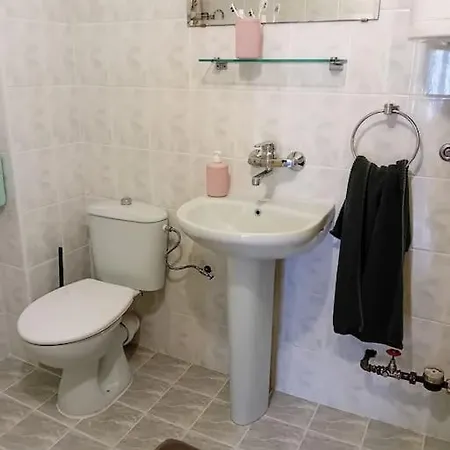уютен дом на 15 минути от плажа Apartment *